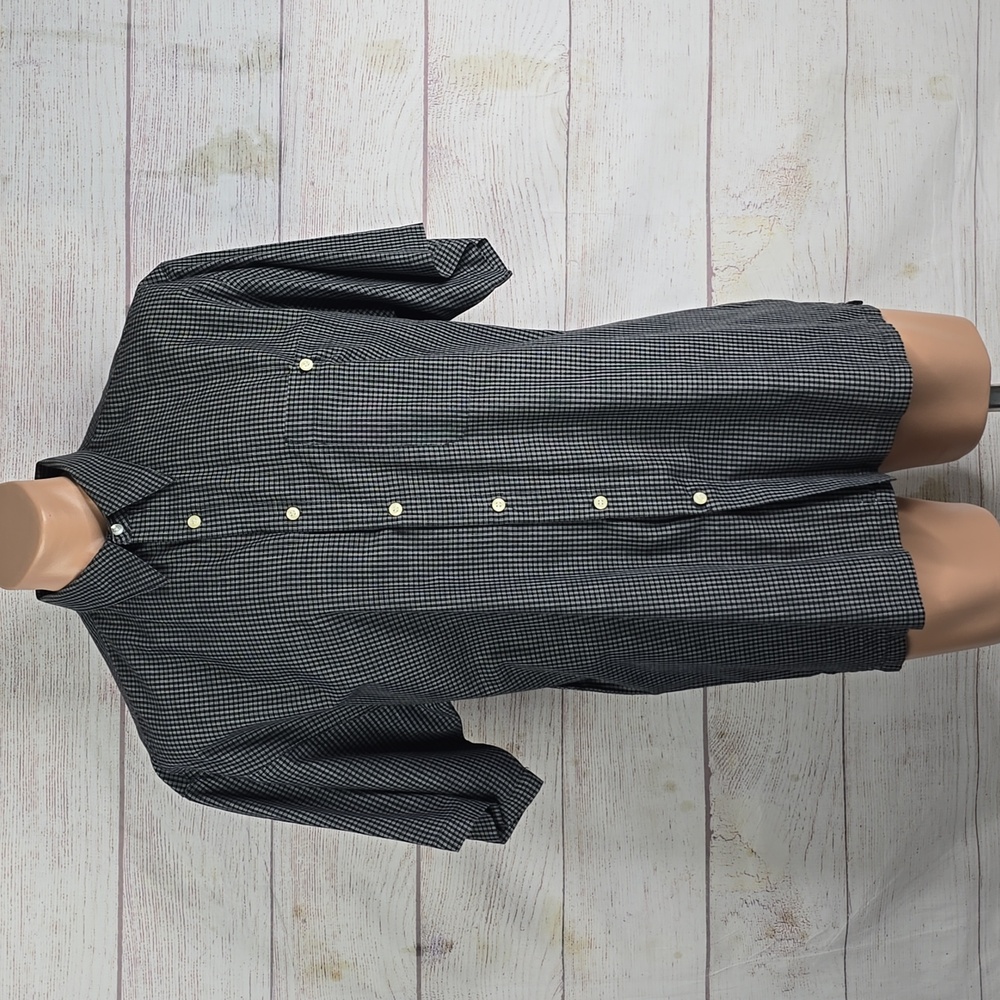 Daniel K. Short sleeve button down shirt sz L
